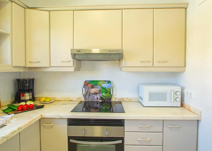 Cohete - Plusholidays * Ifach